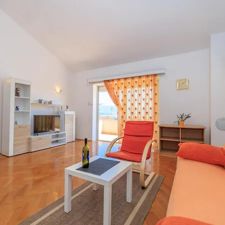 Appartement With Parking Space Krk - 24809 *