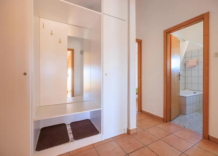 Apartamento With Parking Space Krk - 24809